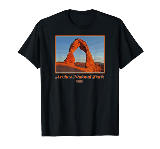 Arches National Park Utah Beautiful T-Shirt - Streetwear Style Men Women - T-Shirt, Sweatshirt, Hoodie