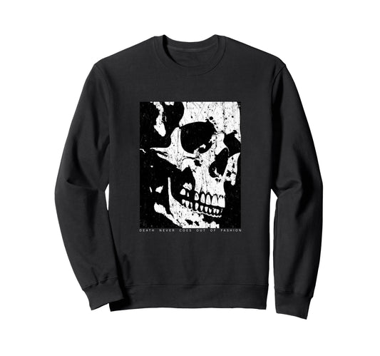 Aesthetic Streetwear Skull Sweatshirt - Graphic Print for Adults - T-Shirt, Sweatshirt, Hoodie