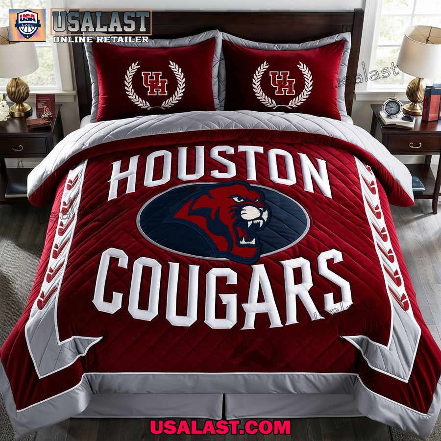 NCAA Houston Cougars Premium Red Bedding Set - Adult & Kids T-Shirts, Sweatshirts & Hoodies apparel design preview 1