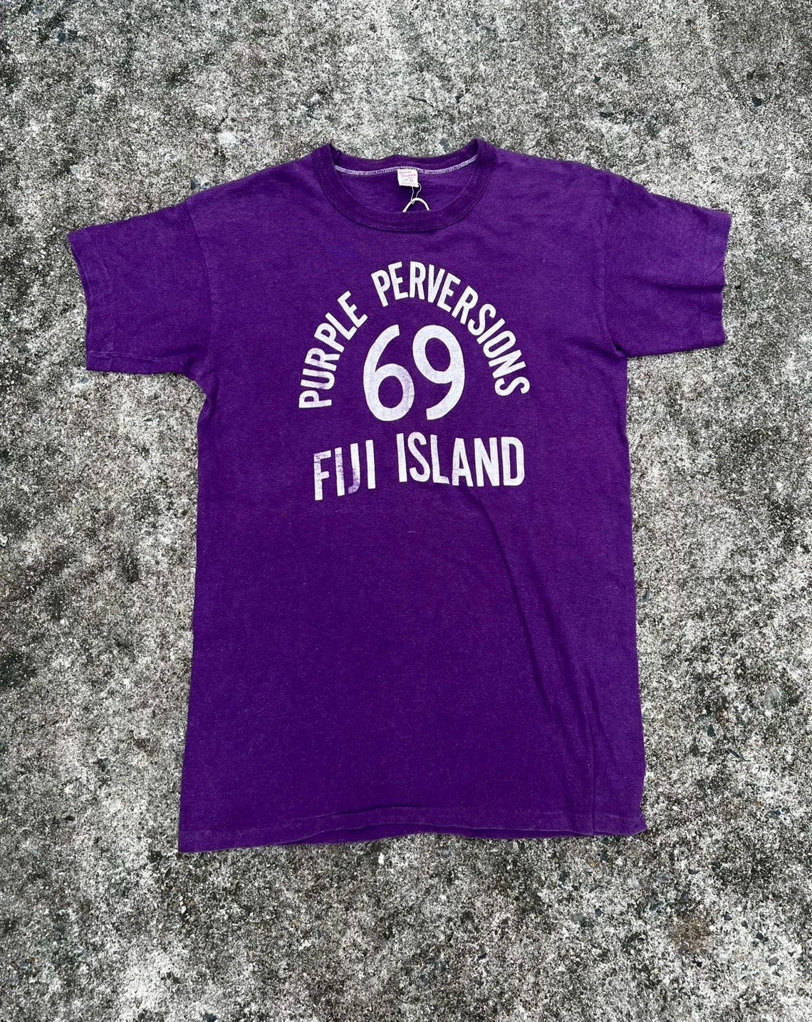 Vintage 50s Tag Russell - Adult & Kids T-Shirts, Sweatshirts & Hoodies apparel design preview 1