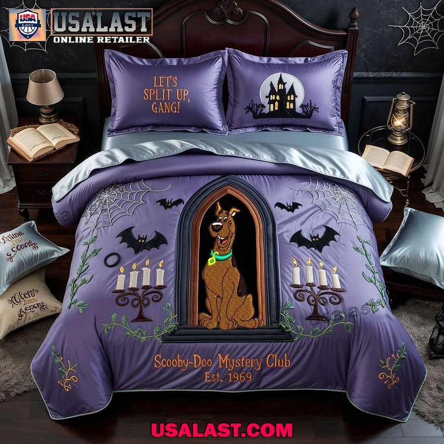 Scooby Doo Mystery Club Halloween Premium Bedding Set - Adult & Kids T-Shirts, Sweatshirts & Hoodies apparel design preview 1